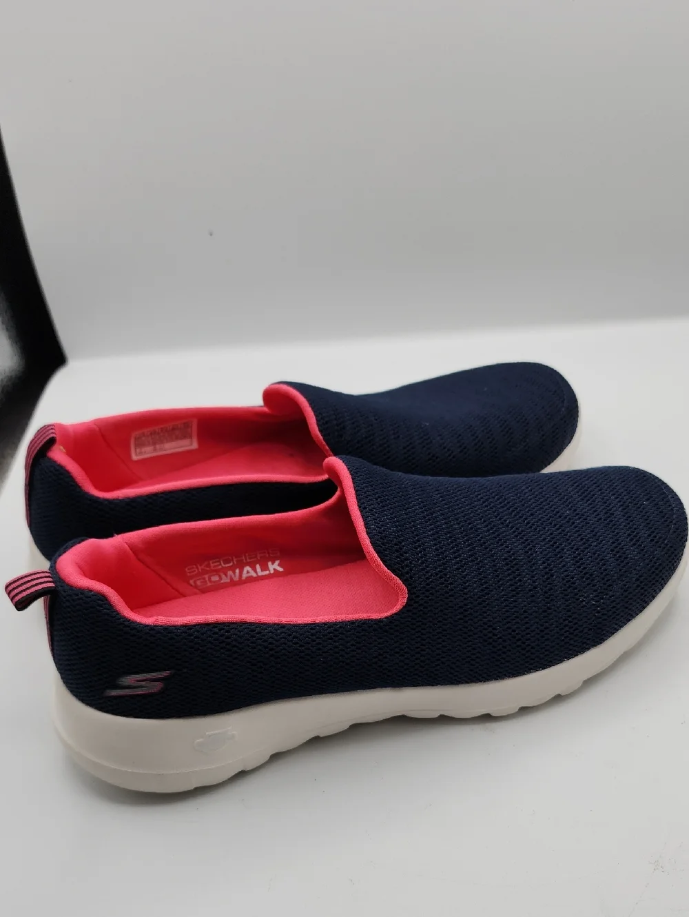 Skechers Womens Goga Mat Navy Slip-On Sneakers Size 7.5